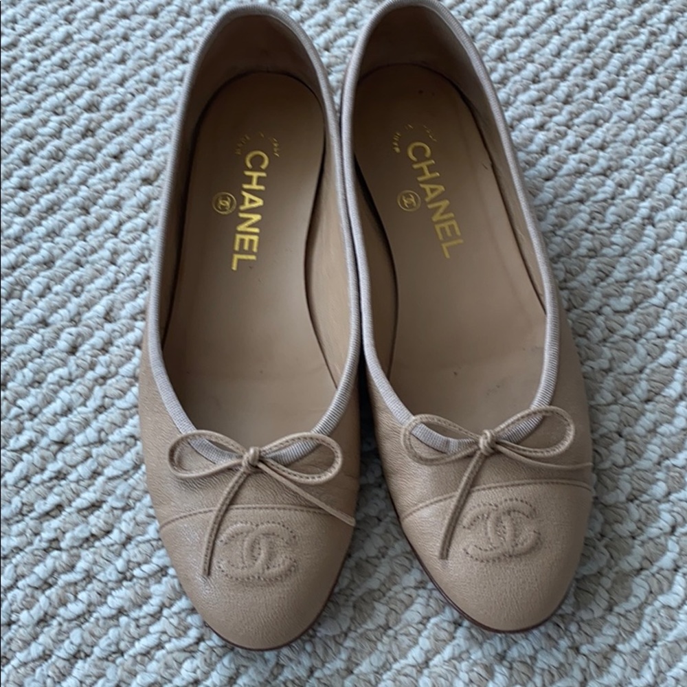 Chanel ballerina flats